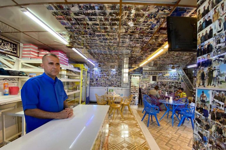 صاحب المحل محمد محمود (الجزيرة)