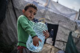 معدل سوء التغذية الحاد بين الأطفال دون العامين ارتفع بشكل مخيف ليصل إلى نسبة 15% من الأطفال في شمالي غزة و5% في جنوبها (وكالة الأناضول)