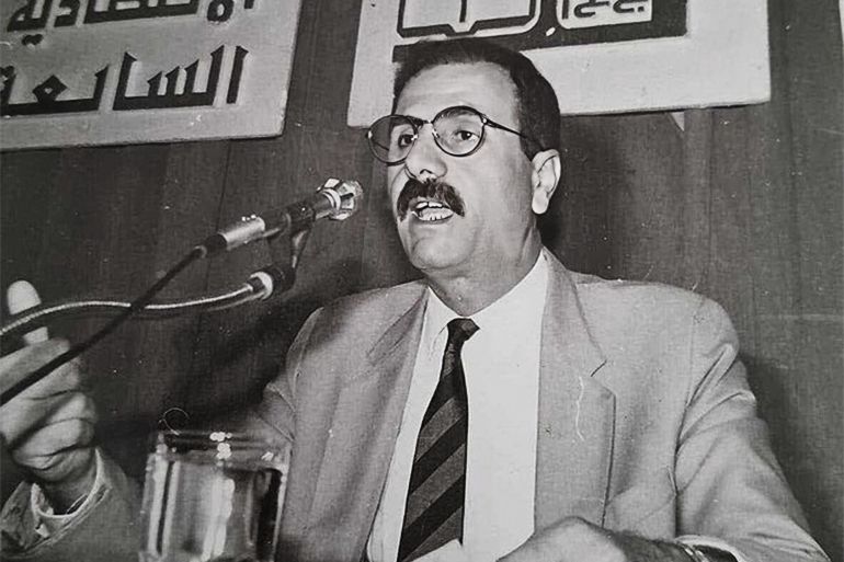 صورة لحسين الشرع والد الرئيس السوري