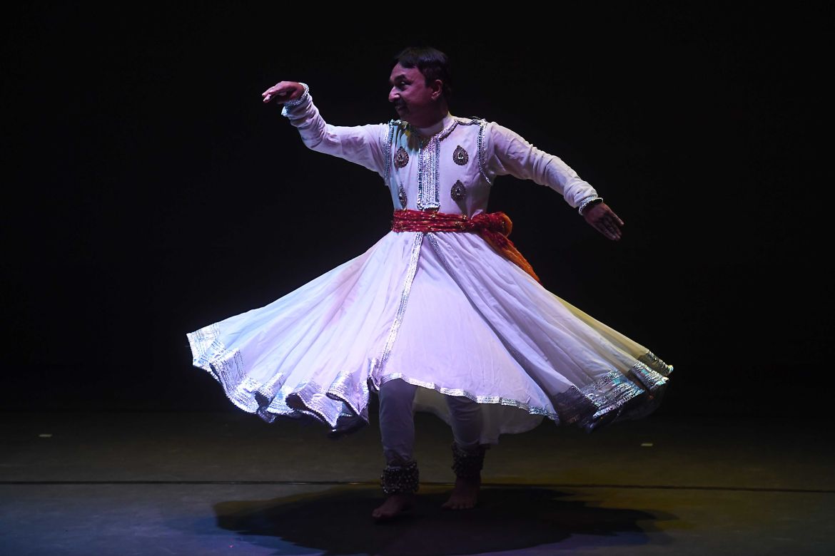 epa12530189 A member of ACP Classical Fusion performs during the World Culture Festival in Karachi, Pakistan, 16 November 2025. The festival's 17th day featured Dance Night 2.0, including Anisha Thai's workshop, a Middle East short film showcase, and Soky Productions' theatre play 'Didn’t Know That About You.' The festival runs from 30 October until 07 December. EPA/SHAHZAIB AKBER